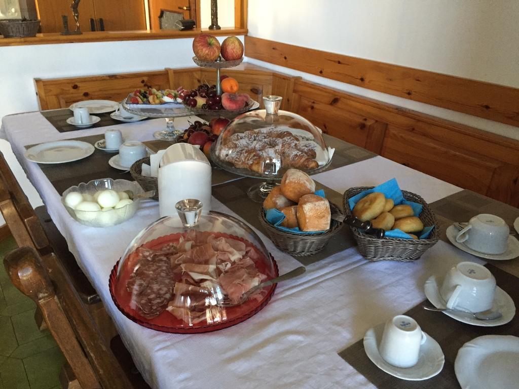 Luna Bianca Bed and Breakfast Rozzano Exterior foto