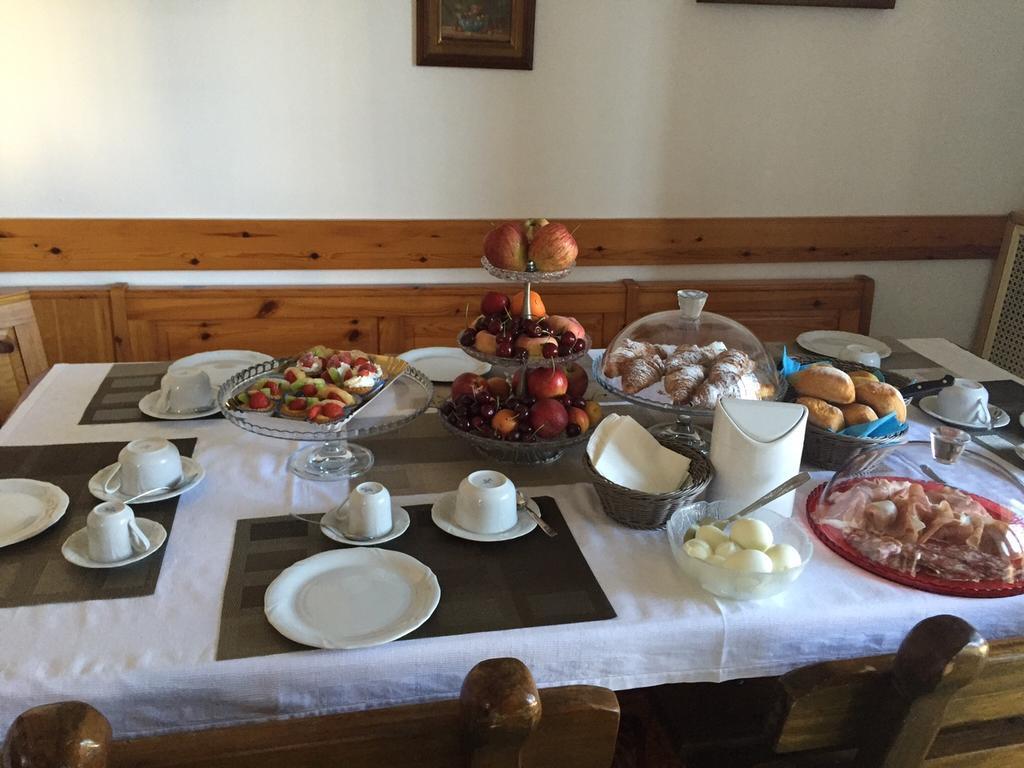 Luna Bianca Bed and Breakfast Rozzano Exterior foto